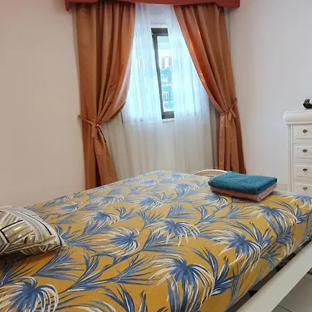 Encantadora Vivienda En El Paseo Maritimo De
